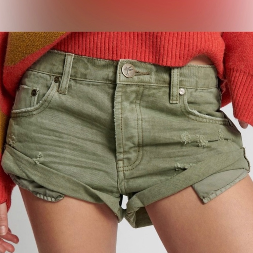 One Teaspoon Bandits. Army green “super khaki”. 26. NWT